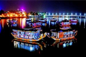 Tour thuyền rồng ca Huế